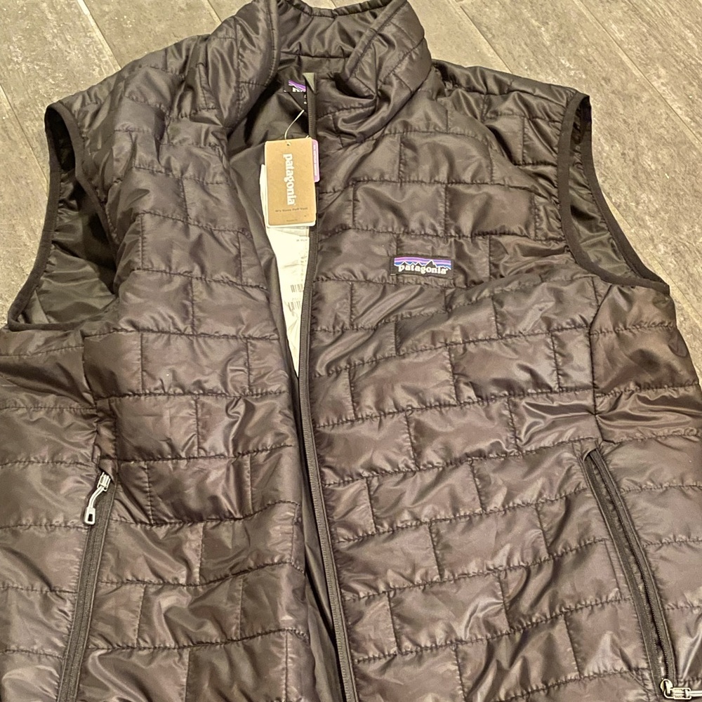 Patagonia Men’s Nano Puff Vest NWT